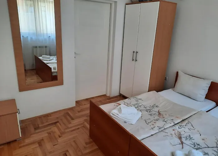 Apartment Denza Center